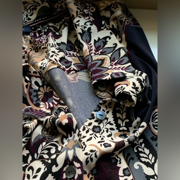 Tommy Hilfiger camisole with front buttons. Large. - Picture 5 of 5